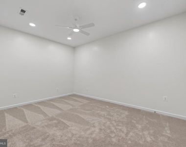 100 Blackford Drive - Photo Thumbnail 26