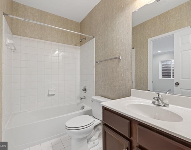 100 Blackford Drive - Photo Thumbnail 25