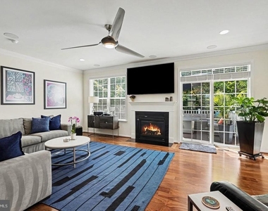 1327 Gilmore Street - Photo Thumbnail 13