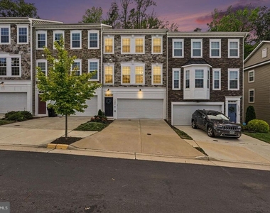 1327 Gilmore Street - Photo Thumbnail 39