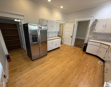114 E Park Drive - Photo Thumbnail 11