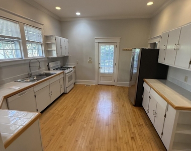 114 E Park Drive - Photo Thumbnail 10