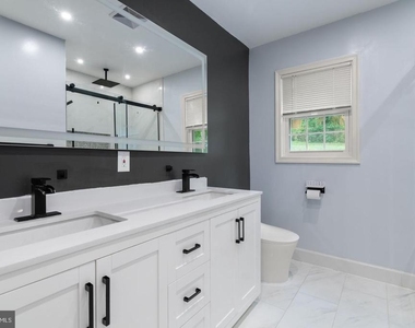 709 E Broad Street - Photo Thumbnail 23