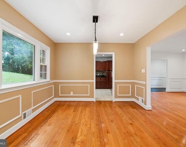 709 E Broad Street - Photo Thumbnail 7