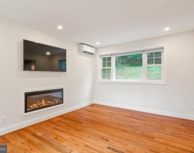 709 E Broad Street - Photo Thumbnail 17