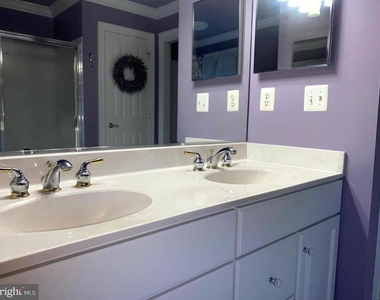 2055 Freeman Drive - Photo Thumbnail 16