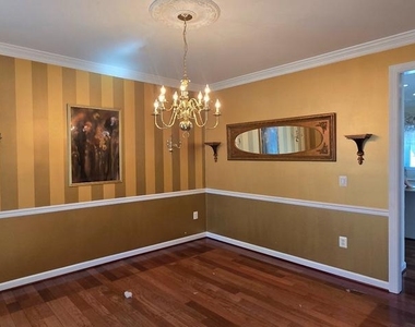 2055 Freeman Drive - Photo Thumbnail 11