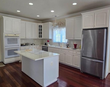 2055 Freeman Drive - Photo Thumbnail 2