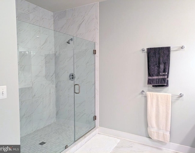 2409 Richmond Highway - Photo Thumbnail 16
