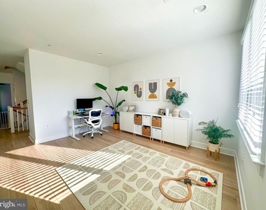2409 Richmond Highway - Photo Thumbnail 10