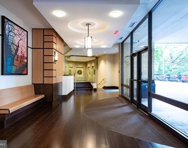 307 Yoakum Parkway - Photo Thumbnail 50