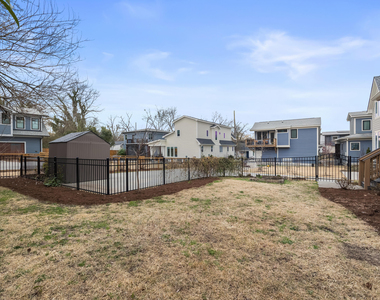 917 S Blount Street - Photo Thumbnail 40