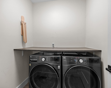 917 S Blount Street - Photo Thumbnail 27