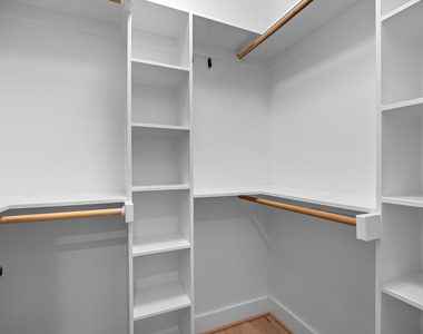 917 S Blount Street - Photo Thumbnail 26