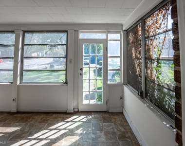 529 N Payne Street - Photo Thumbnail 20