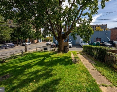 529 N Payne Street - Photo Thumbnail 26