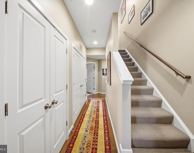 912 N Alfred Street - Photo Thumbnail 18