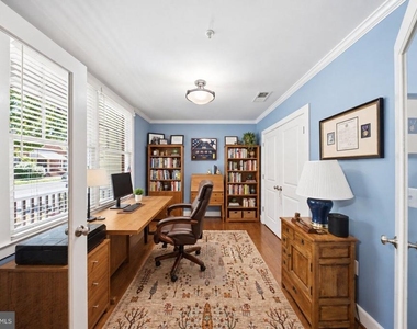 912 N Alfred Street - Photo Thumbnail 38