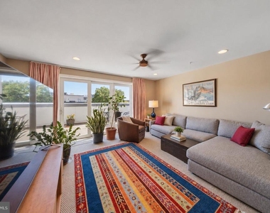912 N Alfred Street - Photo Thumbnail 31