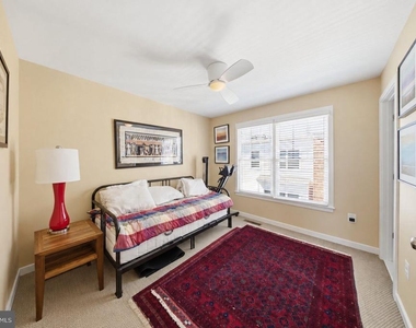 912 N Alfred Street - Photo Thumbnail 33