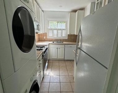 3212 Valley Drive - Photo Thumbnail 3