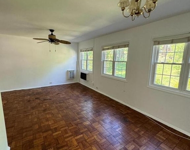 3212 Valley Drive - Photo Thumbnail 2