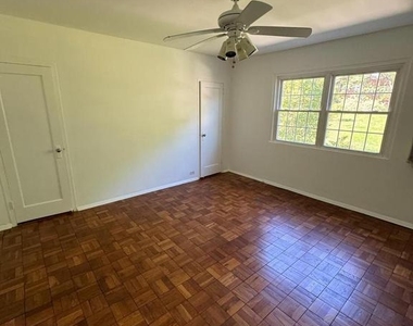 3212 Valley Drive - Photo Thumbnail 9