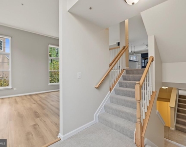 5022 Barbour Drive - Photo Thumbnail 3