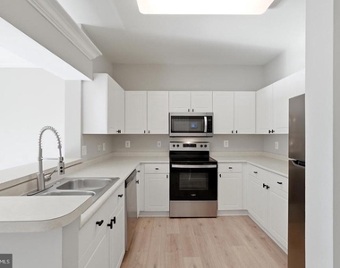 4551 Strutfield Lane - Photo Thumbnail 13