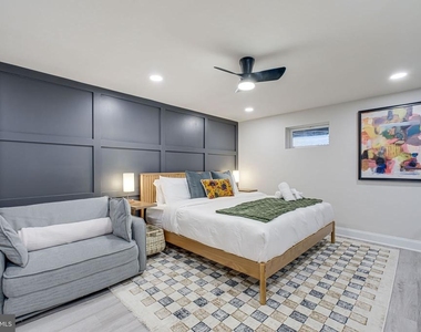 3107 Montrose Avenue - Photo Thumbnail 24