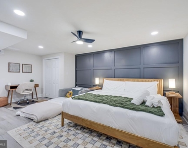 3107 Montrose Avenue - Photo Thumbnail 3