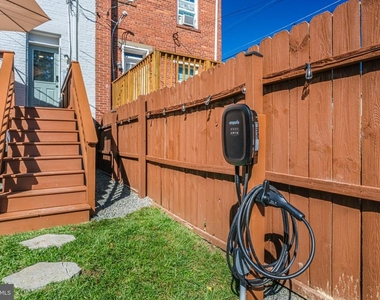 3107 Montrose Avenue - Photo Thumbnail 19