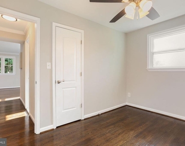 504 E Alexandria Avenue - Photo Thumbnail 11