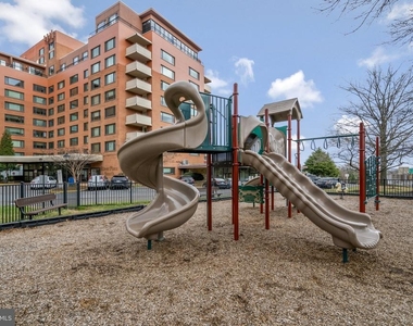 1111 Arlington Boulevard - Photo Thumbnail 26