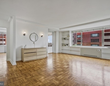 1111 Arlington Boulevard - Photo Thumbnail 42