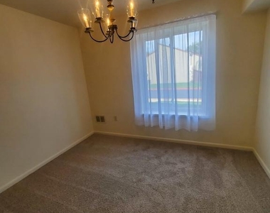35 Greenwood Road - Photo Thumbnail 2