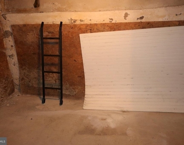 442 Summit Avenue - Photo Thumbnail 32