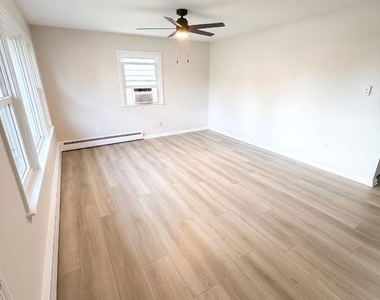 302 Diller Road - Photo Thumbnail 2