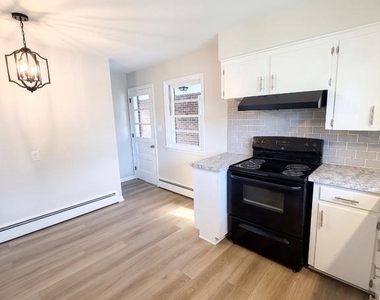 302 Diller Road - Photo Thumbnail 5