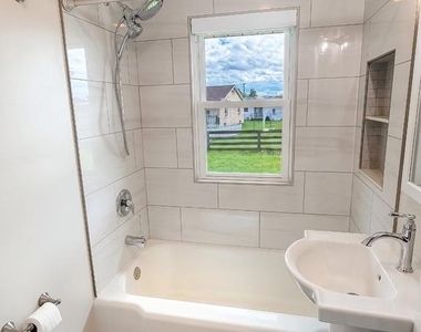 302 Diller Road - Photo Thumbnail 13