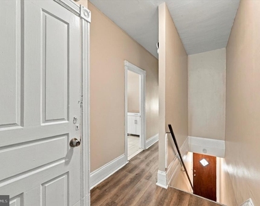 1428 S 51st Street - Photo Thumbnail 13