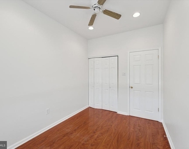 1050 E Montgomery Avenue - Photo Thumbnail 9