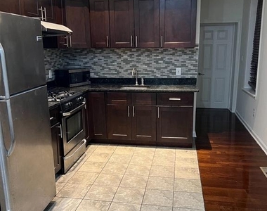 116 E Cumberland Street - Photo Thumbnail 1
