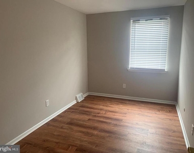 8941 Alton Street - Photo Thumbnail 2