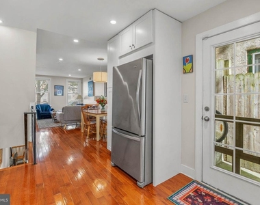 2114 Oakford Street - Photo Thumbnail 8