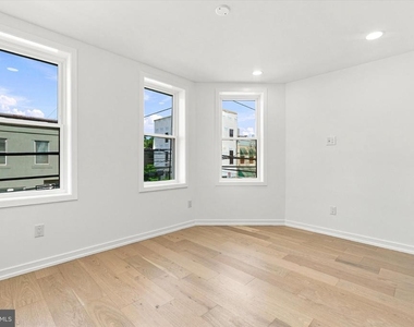 1235 S 26th Street - Photo Thumbnail 10