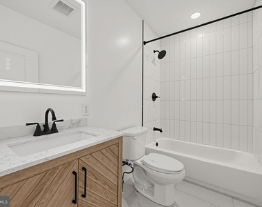 4512 E Stiles Street - Photo Thumbnail 12