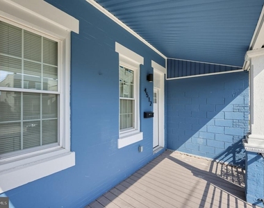 4512 E Stiles Street - Photo Thumbnail 1