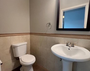 1302 N Randolph Street - Photo Thumbnail 9