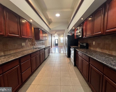 1302 N Randolph Street - Photo Thumbnail 1